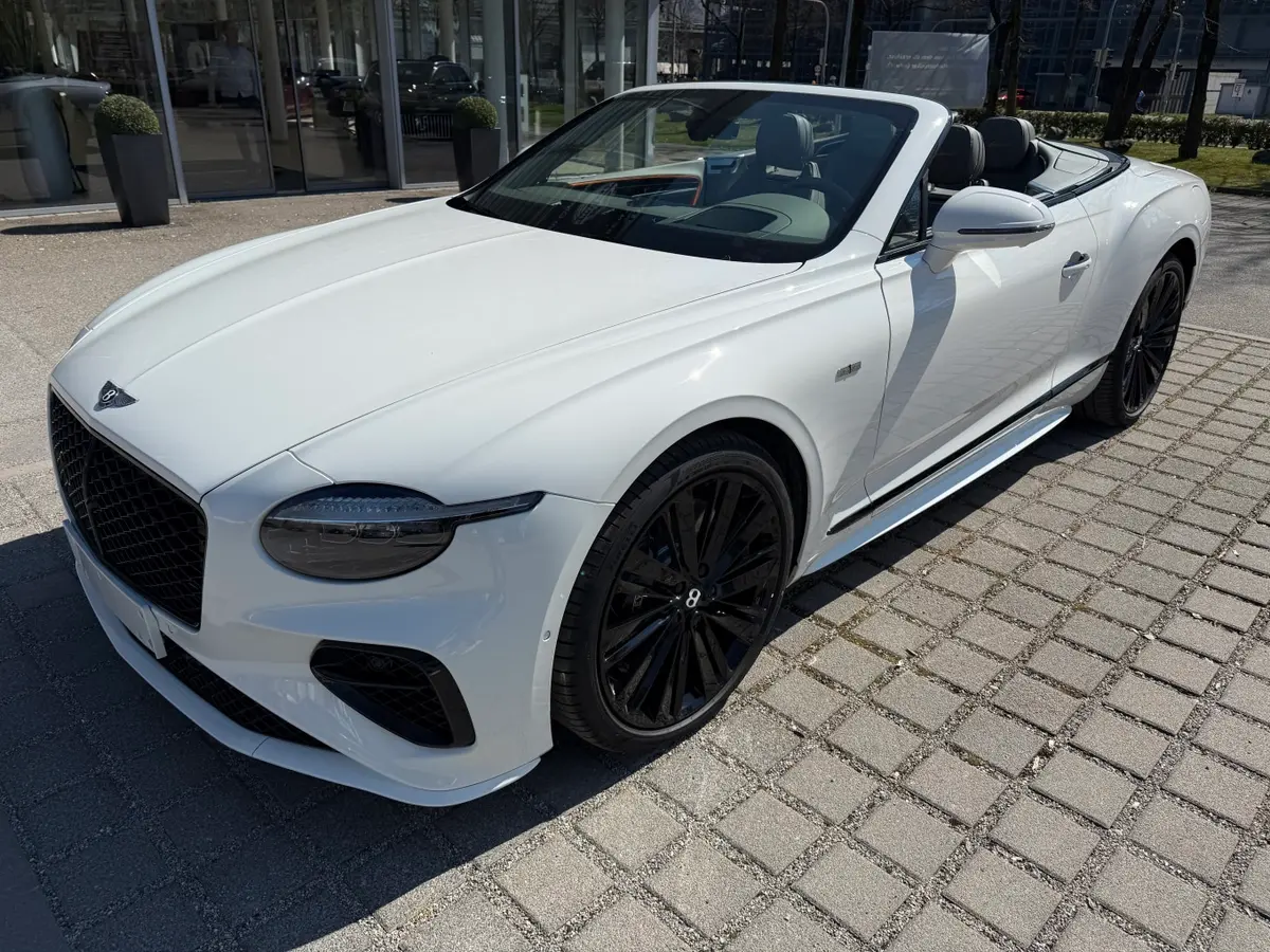 Bentley Continental GTC Speed 2025, dashboard — Nice Super Car Rental, Nice. The 2025 Bentley Continental GTC Speed pairs 650 hp with a soft-top body, a combination…