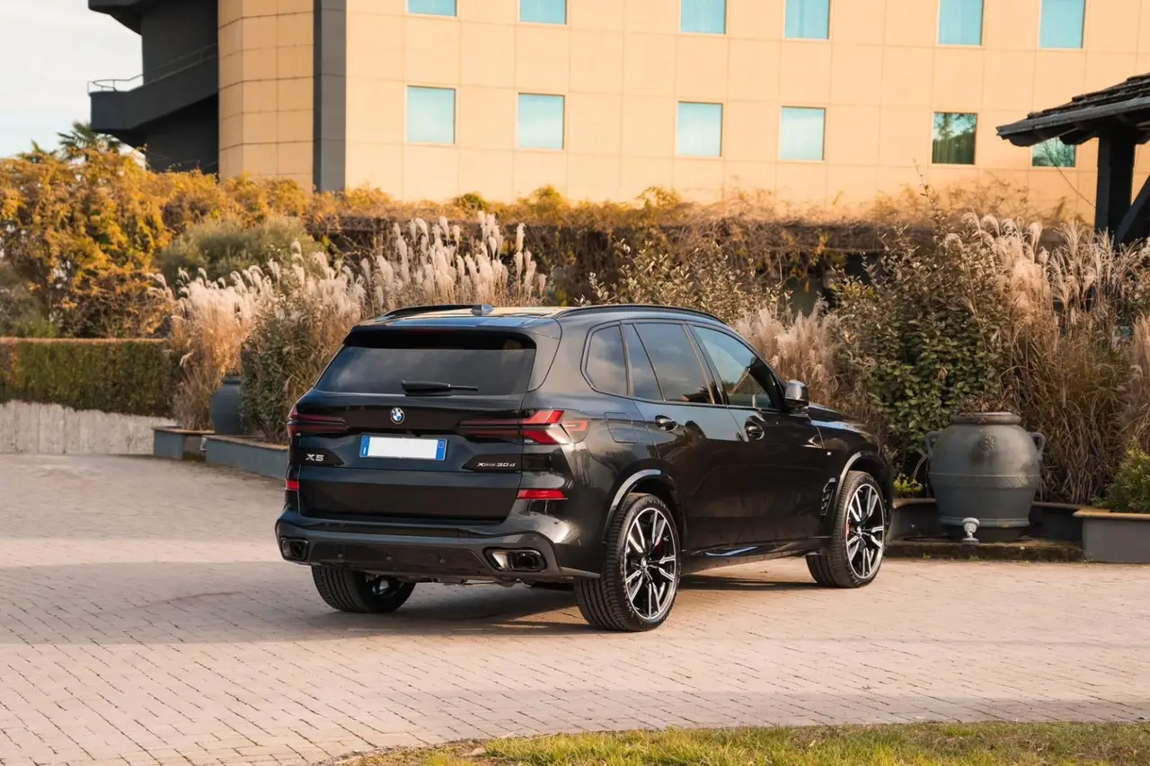BMW X5 M-pack 30d 2025, front view — Nice Super Car Rental, Nice. The BMW X5 M-pack 30d pairs diesel torque with the composure of BMW's M sport suspension…