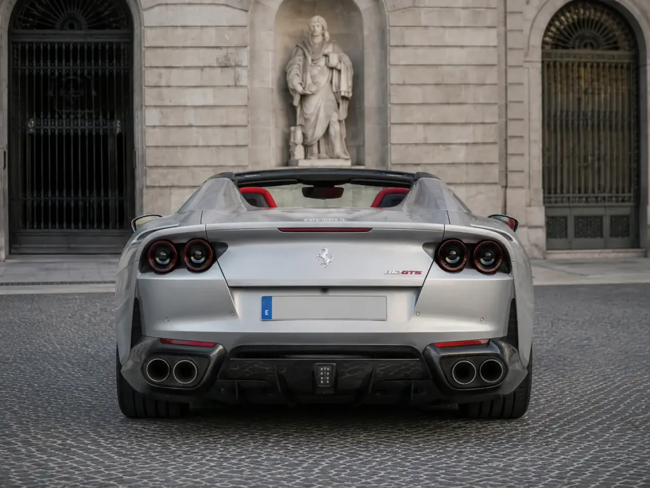 Ferrari 812 GTS 2024, extérieur — Nice Super Car Rental, Nice. La Ferrari 812 GTS marie la puissance brute d'un V12 à la découverte à ciel ouvert, dans…