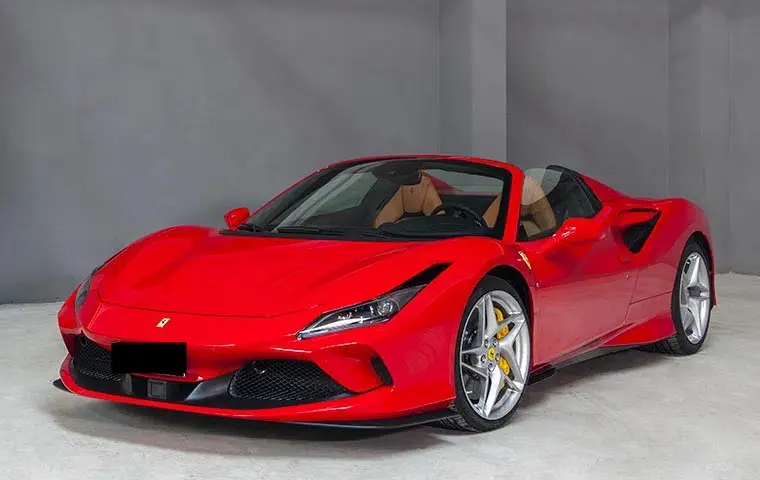 Ferrari F8 Tributo Spider Red 2023 — Nice Super Car Rental, Nice. La Ferrari F8 Tributo Spider rouge, millésime 2023, développe 720 chevaux pour deux…