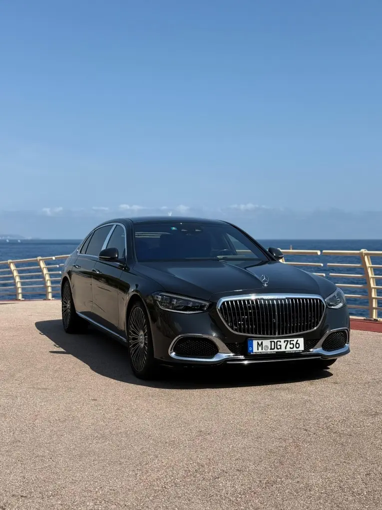 Maybach S580 2023 — Nice Super Car Rental, Nice. La Maybach S580 s'adresse à une clientèle qui recherche le silence et l'espace plutôt que…