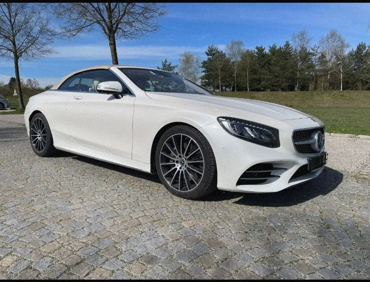 Mercedes Benz S560 Cabrio 2021 — Nice Super Car Rental, Nice. La Mercedes Benz S560 Cabrio de 2021 appartient à une catégorie à part : celle des…