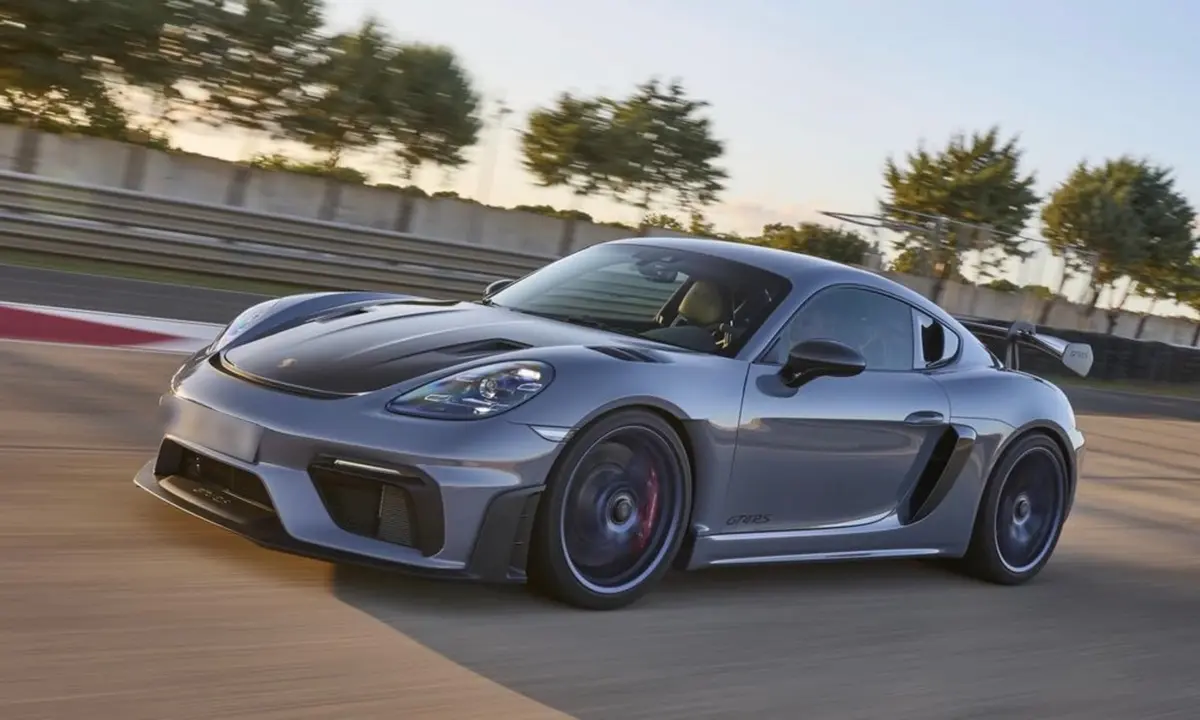 Porsche GT4 RS 2024, rear view — Nice Super Car Rental, Nice. The 2024 Porsche GT4 RS is built around one priority: driver feedback. With 500 hp and a…