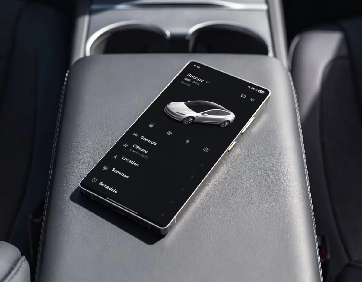 Tesla Model 3 Performance 2026, vista frontal — Nice Super Car Rental, Niza. El Tesla Model 3 Performance 2026 combina una potencia de 510 CV con una respuesta…